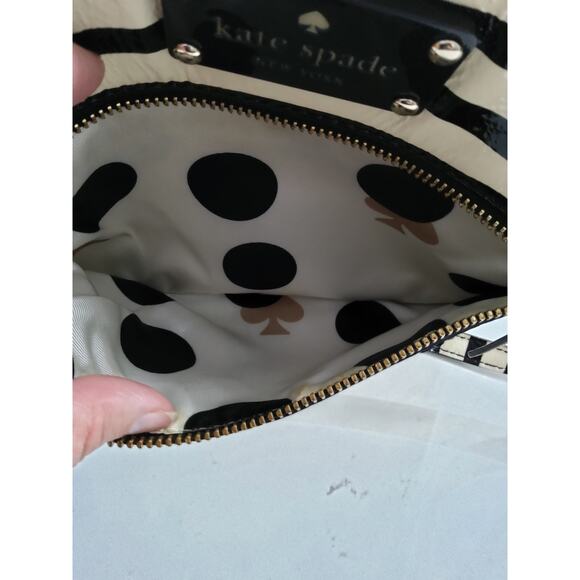 Kate Spade crossbody Black & White striped Adjustable strap. Chic Retro - Picture 9 of 9